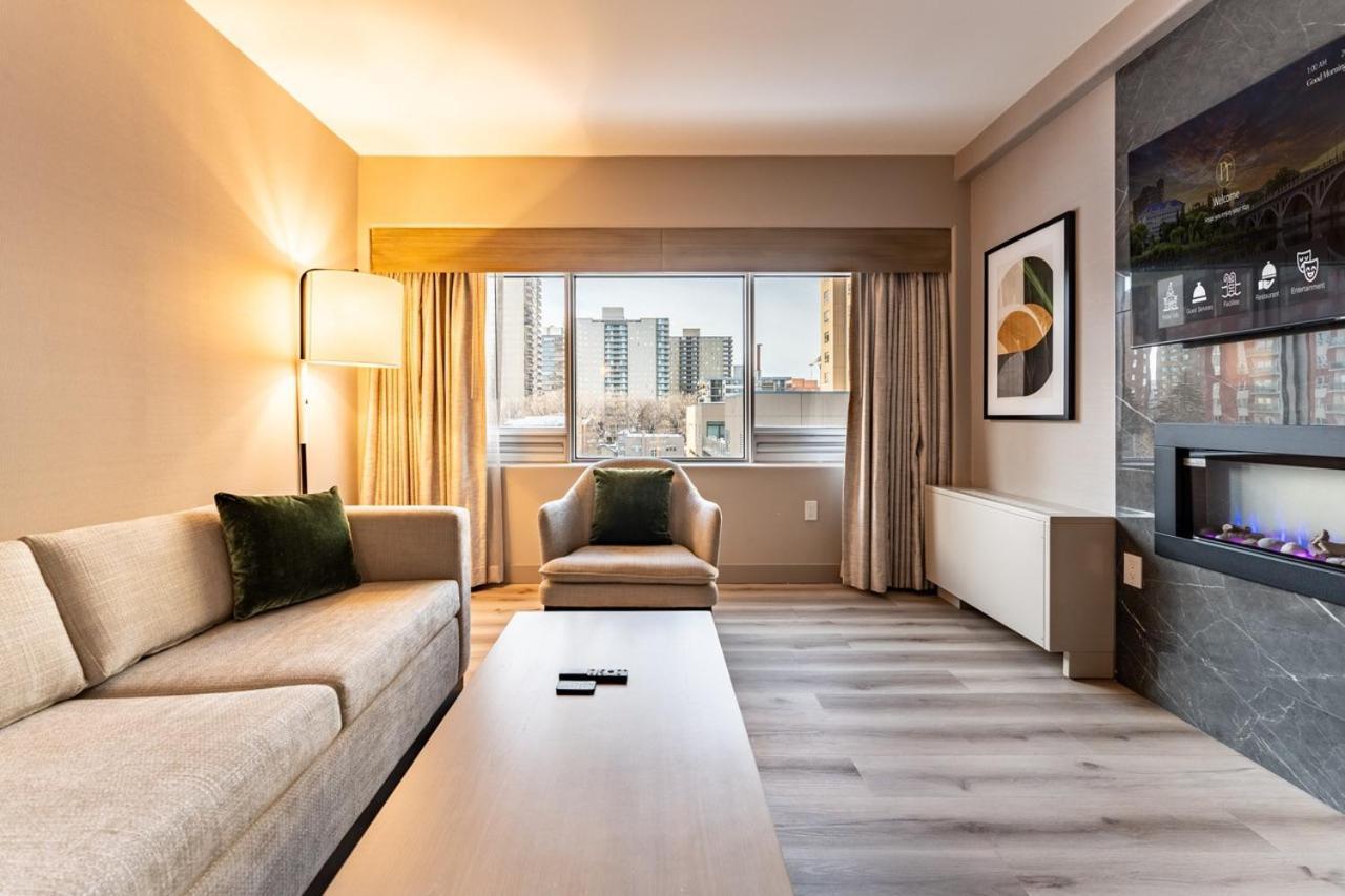 Park Town Hotel Саскатун Екстериор снимка