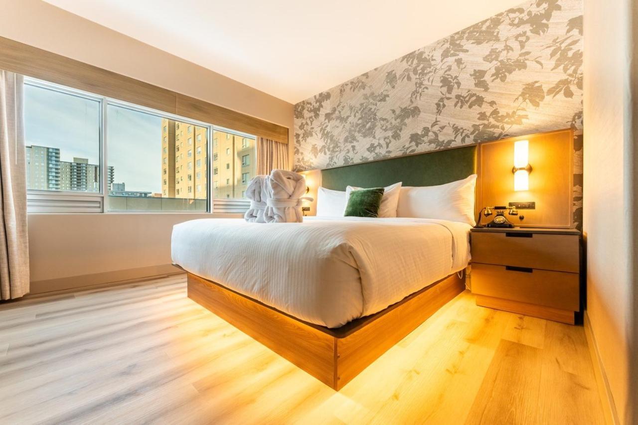 Park Town Hotel Саскатун Екстериор снимка