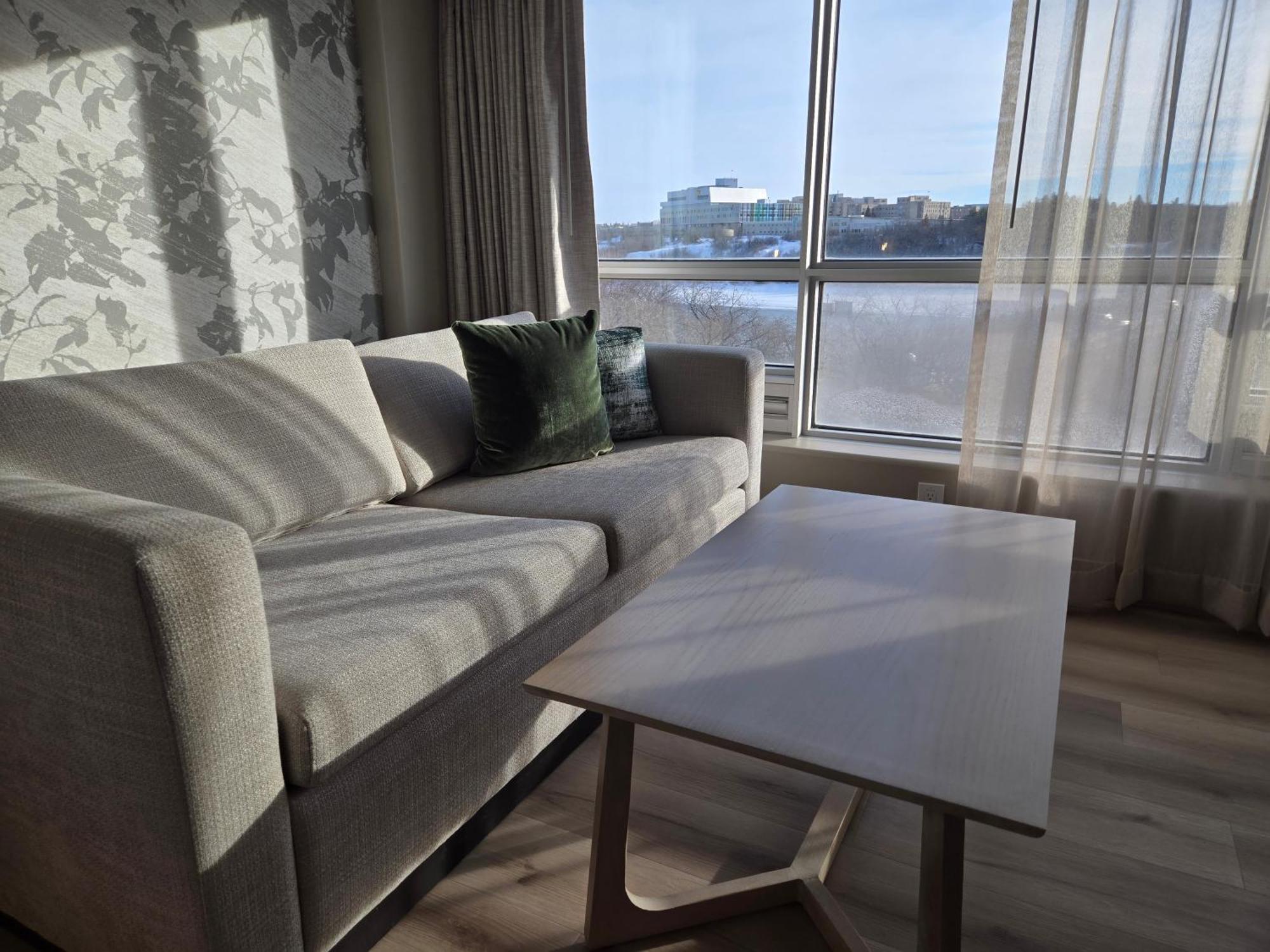 Park Town Hotel Саскатун Екстериор снимка