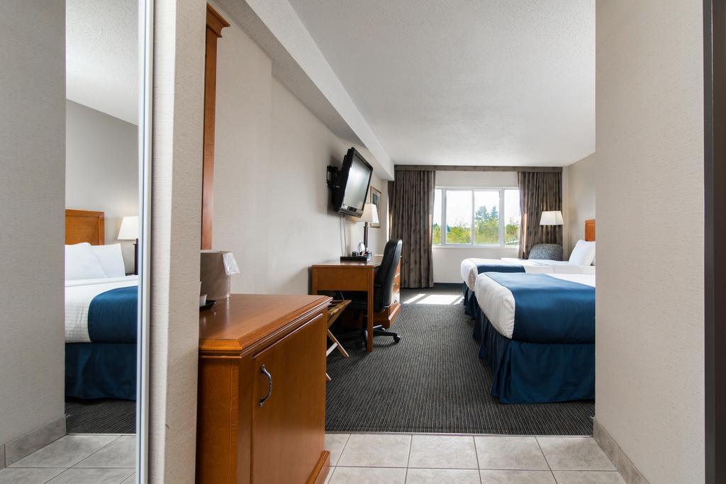 Park Town Hotel Саскатун Екстериор снимка